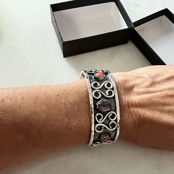 925 Taxco Mexico Turquoise Coral Amethyst Hammered Cuff Bracelet - Picture 4 of 9